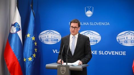 Uporaba mobilne aplikacije o stikih z okuženimi bo prostovoljna za vse