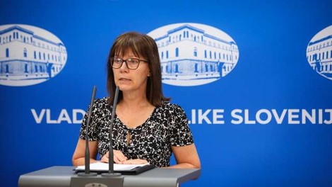 Zdravstveni inšpektorji so od petka do nedelje opravili 945 nadzorov spoštovanja karantene