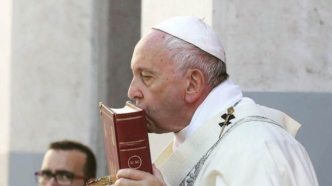 Vatikan s priročnikom na 30 straneh o ravnanju v primeru pedofilije (foto: profimedia)