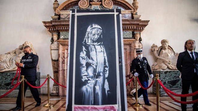 Ukradena vrata z Banksyjevim grafitom našli na podstrešju zapuščene hiše v Italiji (foto: profimedia)