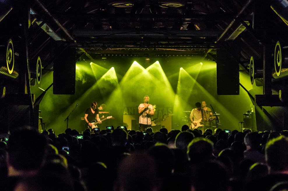 V Nemčiji iščejo neokužene ljubitelje glasbe na poskusni koncert, s čimer bi lažje ocenili tveganje za okužbo (foto: profimedia)