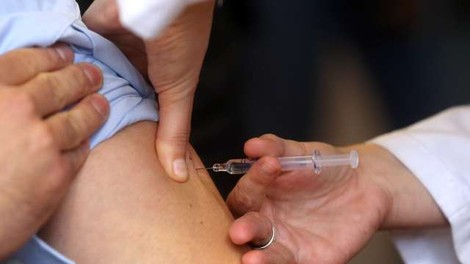 Slovenija za sodelovanje pri skupnem evropskem naročilu za nabavo cepiv proti koronavirusu