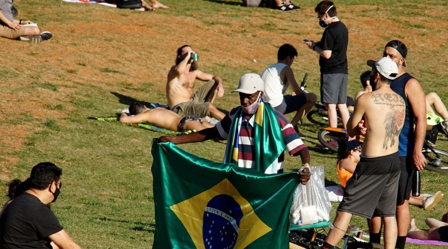 V Braziliji, Kolumbiji in Mehiki padajo rekordi pri okužbah in umrlih (foto: profimedia)