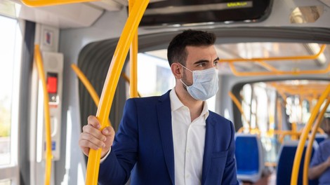 Na Institutu Jožef Štefan pripravili štiri možne projekcije razvoja epidemije