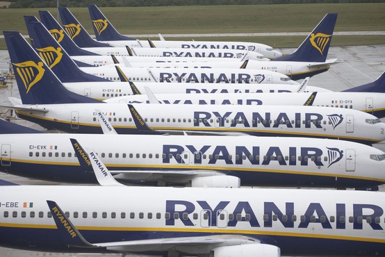 Ryanair zaradi posledic novega koronavirusa s 185-milijonsko izgubo
