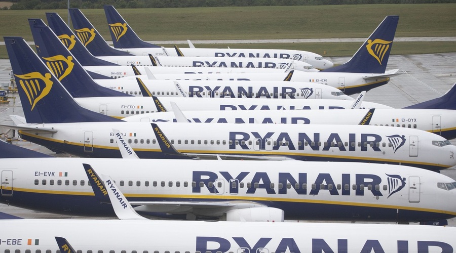 Ryanair zaradi posledic novega koronavirusa s 185-milijonsko izgubo (foto: profimedia)
