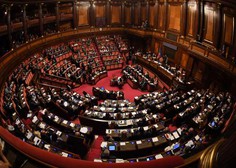 Italija izredne razmere zaradi covida-19 podaljšala do sredine oktobra