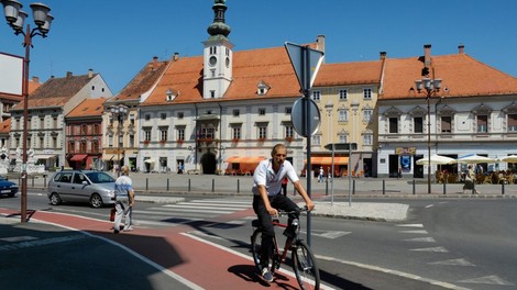 V sredo v Slovenij potrdili 24 okužb z novim koronavirusom