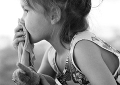 Vsak tretji otrok na svetu je zastrupljen s svincem, poročajo Združeni narodi