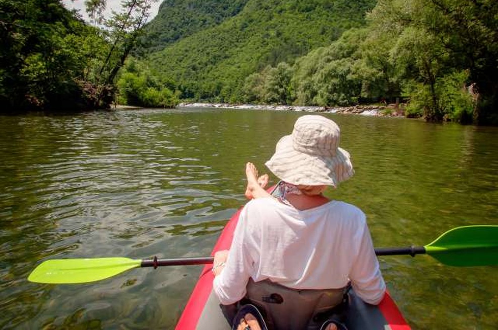 Turistične bone doslej deloma ali v celoti koristilo 292.561 upravičencev (foto: Nebojša Tejić/STA)
