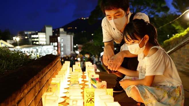 V Nagasakiju so se na tradicionalen način spomnili dne, ko je na mesto padla atomska bomba (foto: profimedia)
