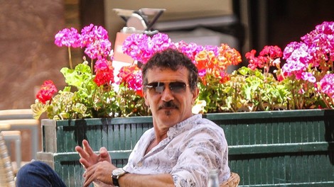 Španski igralec, filmski producent in režiser Antonio Banderas praznuje 60 let