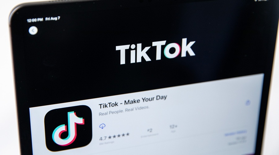 Twitter vstopil v tekmo za prevzem kitajskega spletnega družbenega omrežja Tiktok (foto: Profimedia)