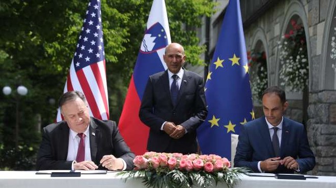Slovenija in ZDA podpisali izjavo o varnosti omrežij 5G (foto: Anže Malovrh/STA)