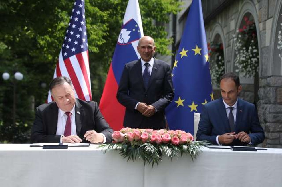 Slovenija in ZDA podpisali izjavo o varnosti omrežij 5G (foto: Anže Malovrh/STA)