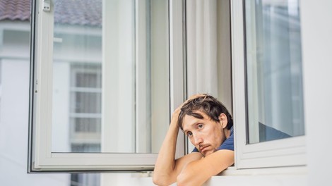 V petek opravili 1034 testov, pozitivnih je bilo 32