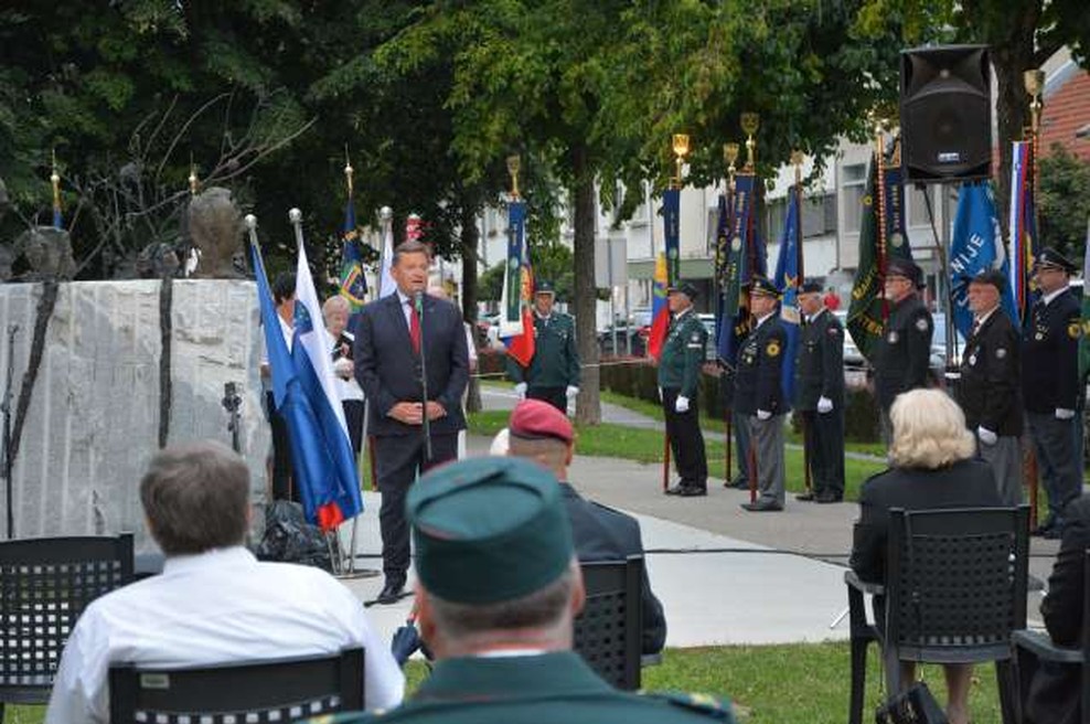 Slovesnost pred praznikom združitve prekmurskih Slovencev z matičnim narodom (foto: STA/Marjan Maučec)