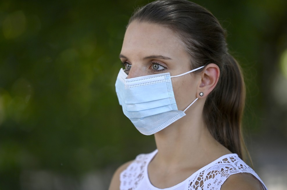 V četrtek 38 na novo okuženih, testirali 1096 oseb (foto: Profimedia)