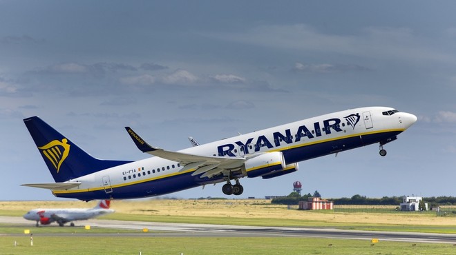 Ryanair bo jeseni zmanjšal število načrtovanih letov, ni izključena odpoved vseh letov (foto: Shutterstock)