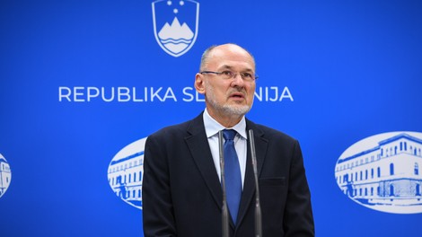 Kacin: Uvedba karantene za vrnitev iz Hrvaške ta konec tedna