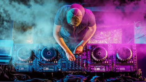 Pred tivolsko Švicarijo začetek 4. festivala Grounded