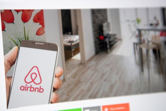 Airbnb prepovedal zabave v najetih nepremičninah po vsem svetu