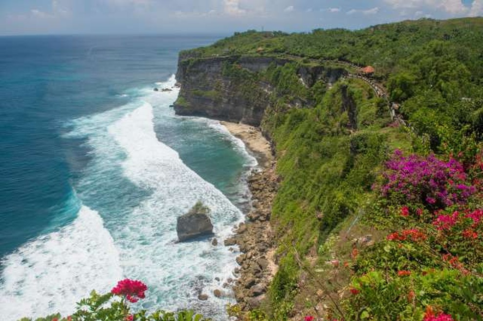 Bali bo za tuje turiste zaprt najmanj do konca leta (foto: Xinhua/STA)