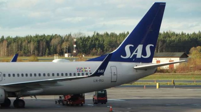 Skandinavska letalska družba SAS zaradi pandemije z globoko izgubo (foto: Aljoša Rehar/STA)