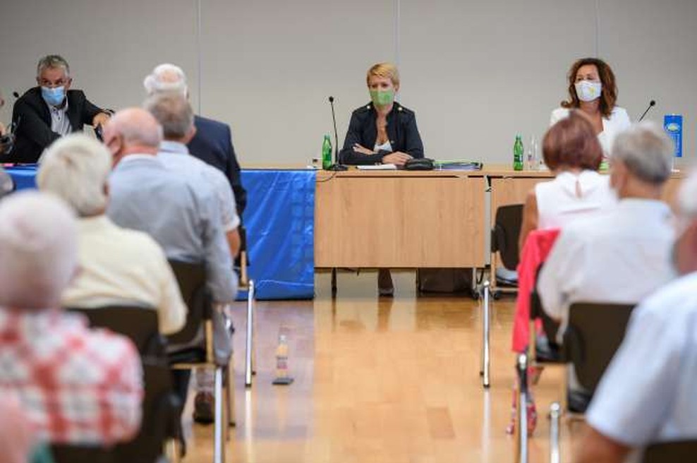Svet DeSUS Pivčevi izglasoval nezaupnico. O razrešitvi bodo odločali 9. septembra. (foto: Nebojša Tejić/STA)