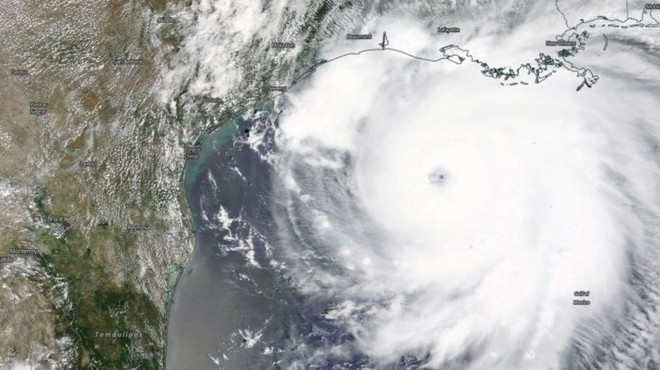 Laura ostaja orkan tudi 200 kilometrov v notranjosti Louisiane (foto: NASA/NRL)