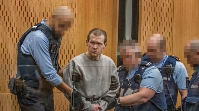 Desničarski terorist, ki je lani na Novi Zelandiji pobil 51 ljudi, obsojen na dosmrtno kazen (foto: Profimedia)