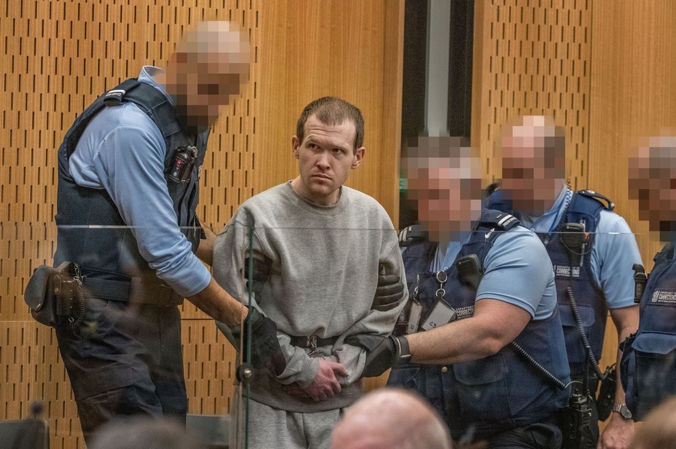 Desničarski terorist, ki je lani na Novi Zelandiji pobil 51 ljudi, obsojen na dosmrtno kazen (foto: Profimedia)