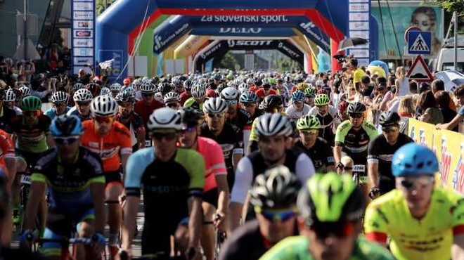 Maraton Franja letos v znamenju omejitev in kolesarske evforije (foto: Daniel Novakovič/STA)
