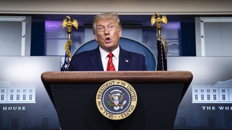 Trump je odkril emotikone na Twitterju (nekateri pa v tem vidijo slabo znamenje)