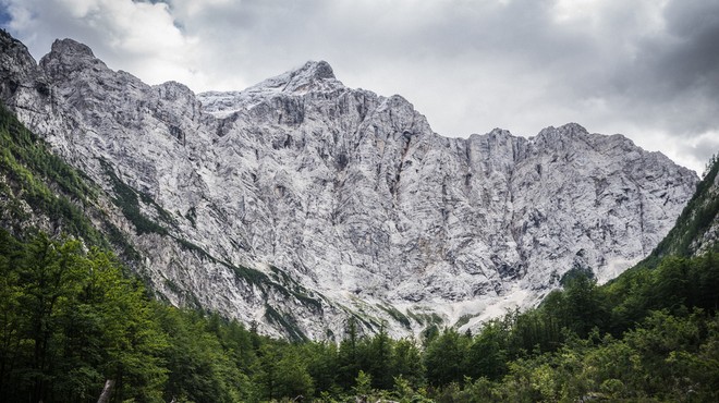 Avstrijski kancler Kurz in premier Janša bosta jutri plezala v severni steni Triglava (foto: Shutterstock)