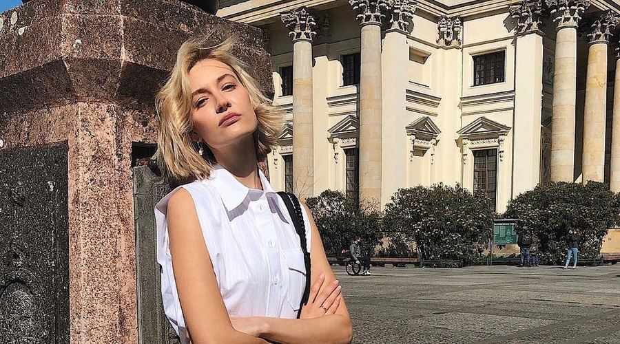5 širokih krojev hlač, ki jih boste nosili vso letošnjo jesen in zimo (foto: Profimedia)