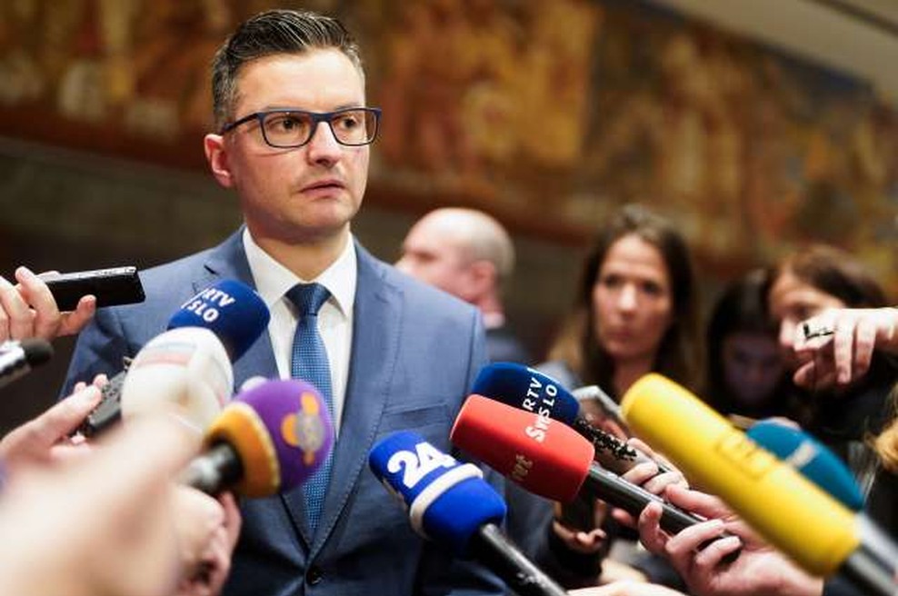 Še ena okužba med strokovnimi sodelavci LMŠ, dodatno dva poslanca v samoizolacijo (foto: Nebojša Tejić/STA)