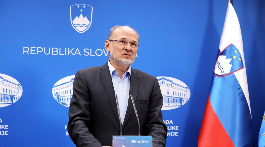 Kacin: Če ministrstvo ne bo poskrbelo za spremembe dela v zdravstvenih domovih, bo v to posegla vlada (foto: Daniel Novakovič/STA)