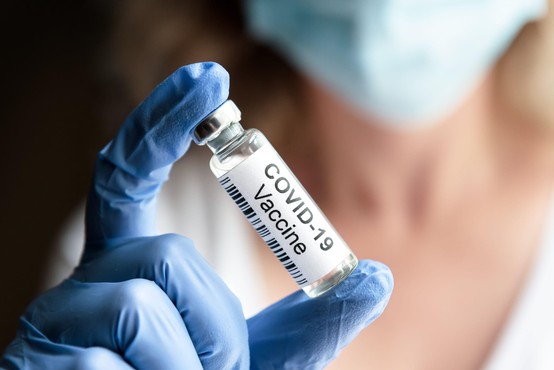 Kitajska cepiva proti covidu-19 morda na voljo že novembra