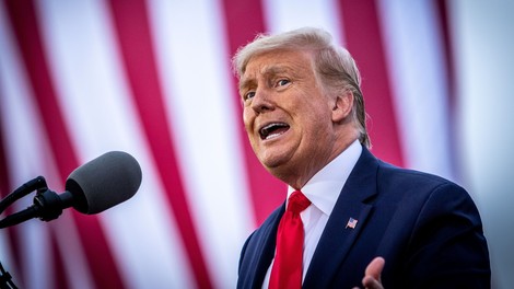 Trump: Za vse hujše požare niso krive podnebne spremembe,  kmalu se bo shladilo!