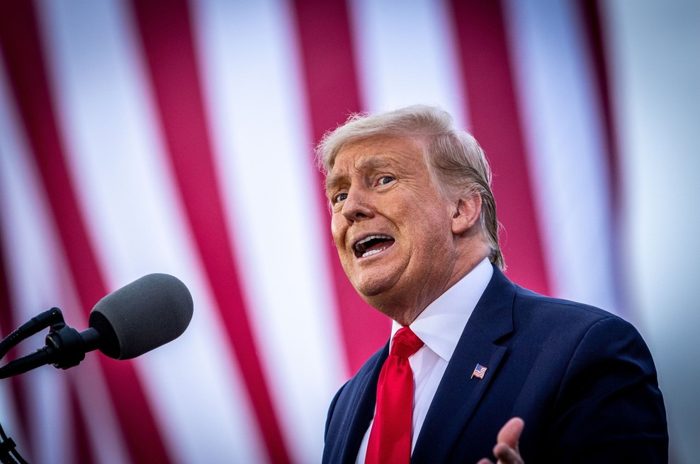 Trump: Za vse hujše požare niso krive podnebne spremembe,  kmalu se bo shladilo! (foto: Profimedia)