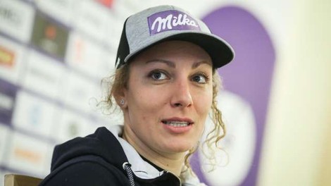 Štuhčeva po padcu na treningu v Saas Feeju spet na sneg