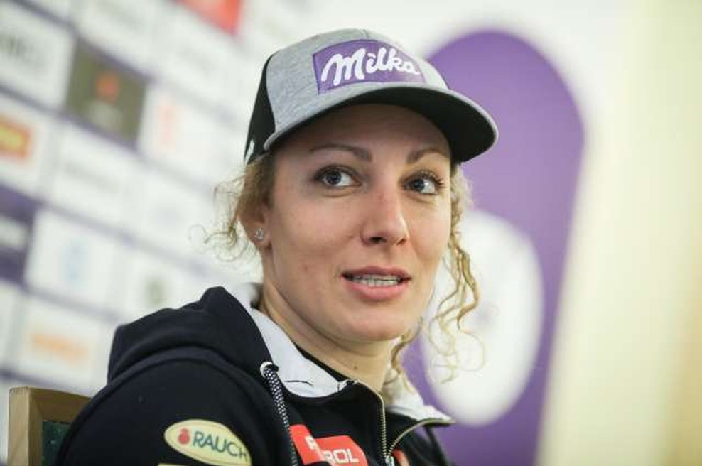 Štuhčeva po padcu na treningu v Saas Feeju spet na sneg (foto: Anže Malovrh/STA)