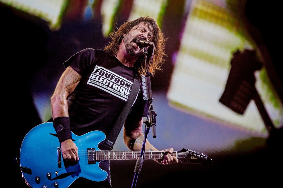 Frontman zasedbe Foo Fighters napisal pesem za desetletno bobnarko Nandi Bushell (foto: Profimedia)