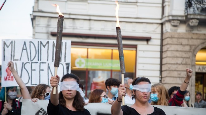 Protestniki v Ljubljani znova opozorili, da ima oblast ljudstvo (foto: profimedia)