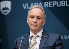 Aleš Hojs bo ostal na ministrskem položaju