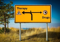 Ob začetku epidemije manj povpraševanja po kokainu, več po konoplji