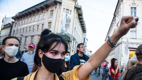 Petkov protest proti privilegijem elit in v podporo Ivanu Galetu