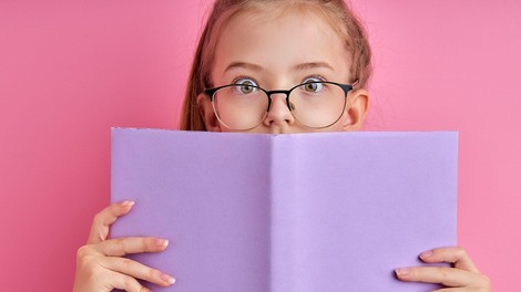 Pouk se bo ob nizkem deležu okužb nadaljeval po zelenem B modelu