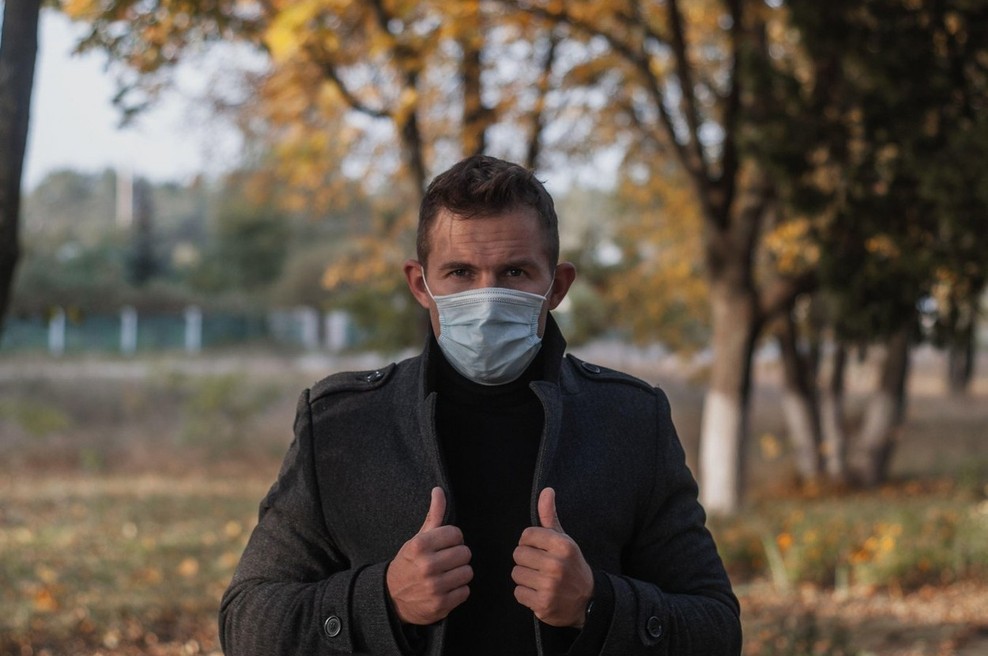 V četrtek število potrjenih primerov v Sloveniji skočilo na 238 (foto: profimedia)